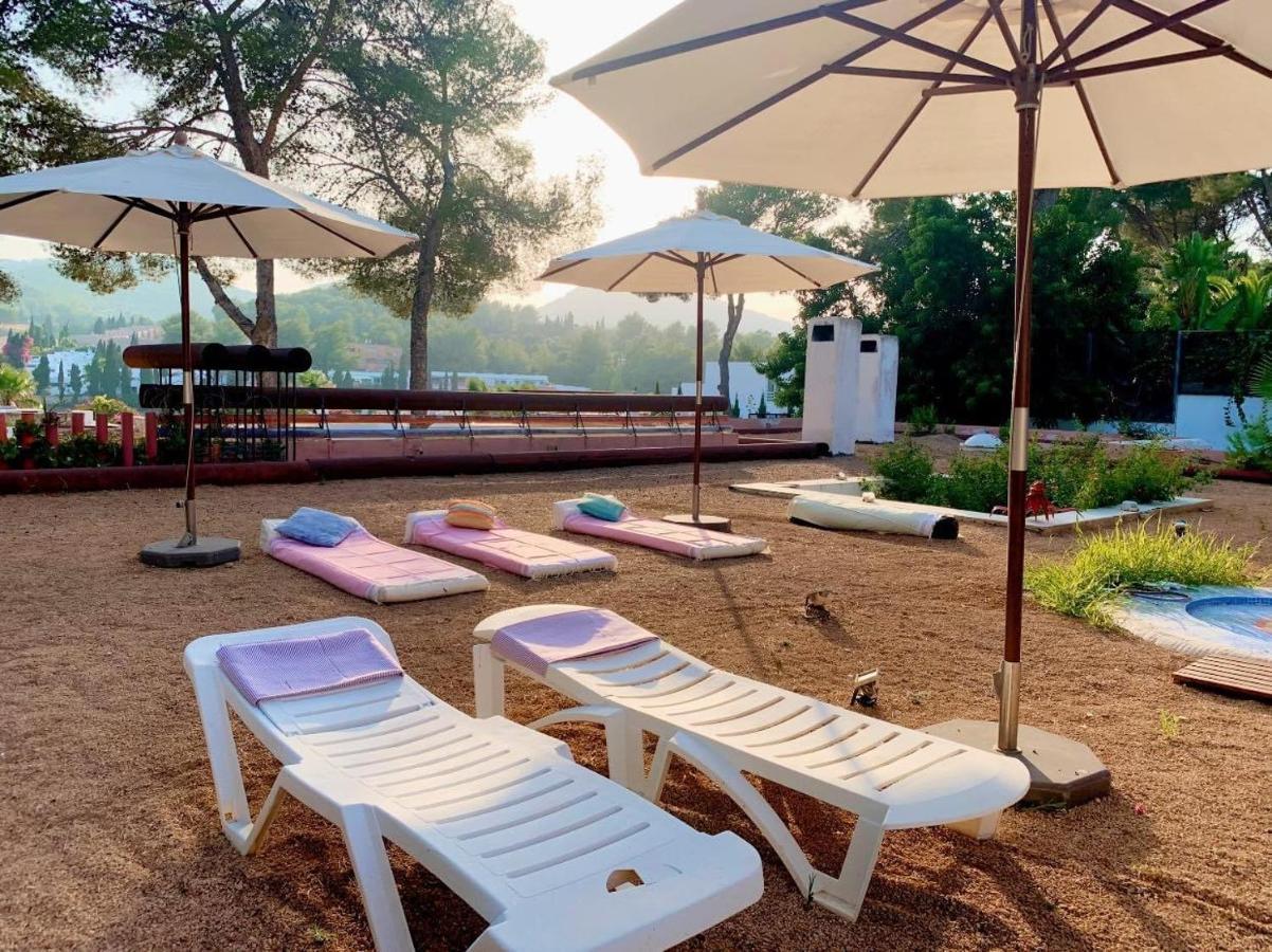 Bed and Breakfast Ibiza Paradise à Santa Eulària des Riu Extérieur photo