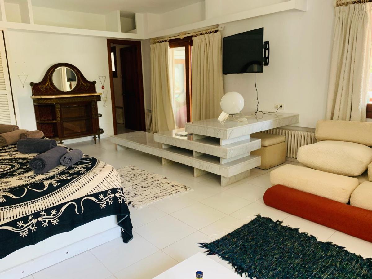 Bed and Breakfast Ibiza Paradise à Santa Eulària des Riu Extérieur photo