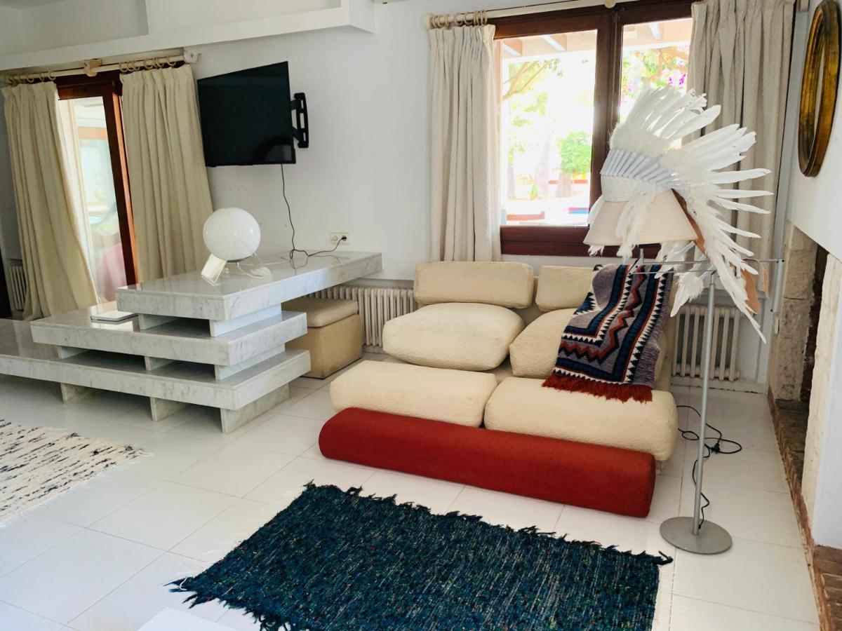 Bed and Breakfast Ibiza Paradise à Santa Eulària des Riu Extérieur photo